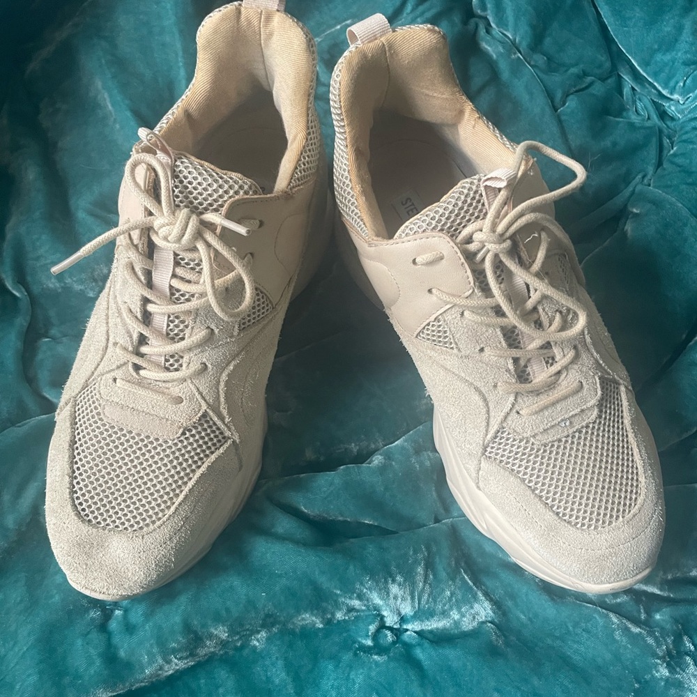 Fashion sneakers